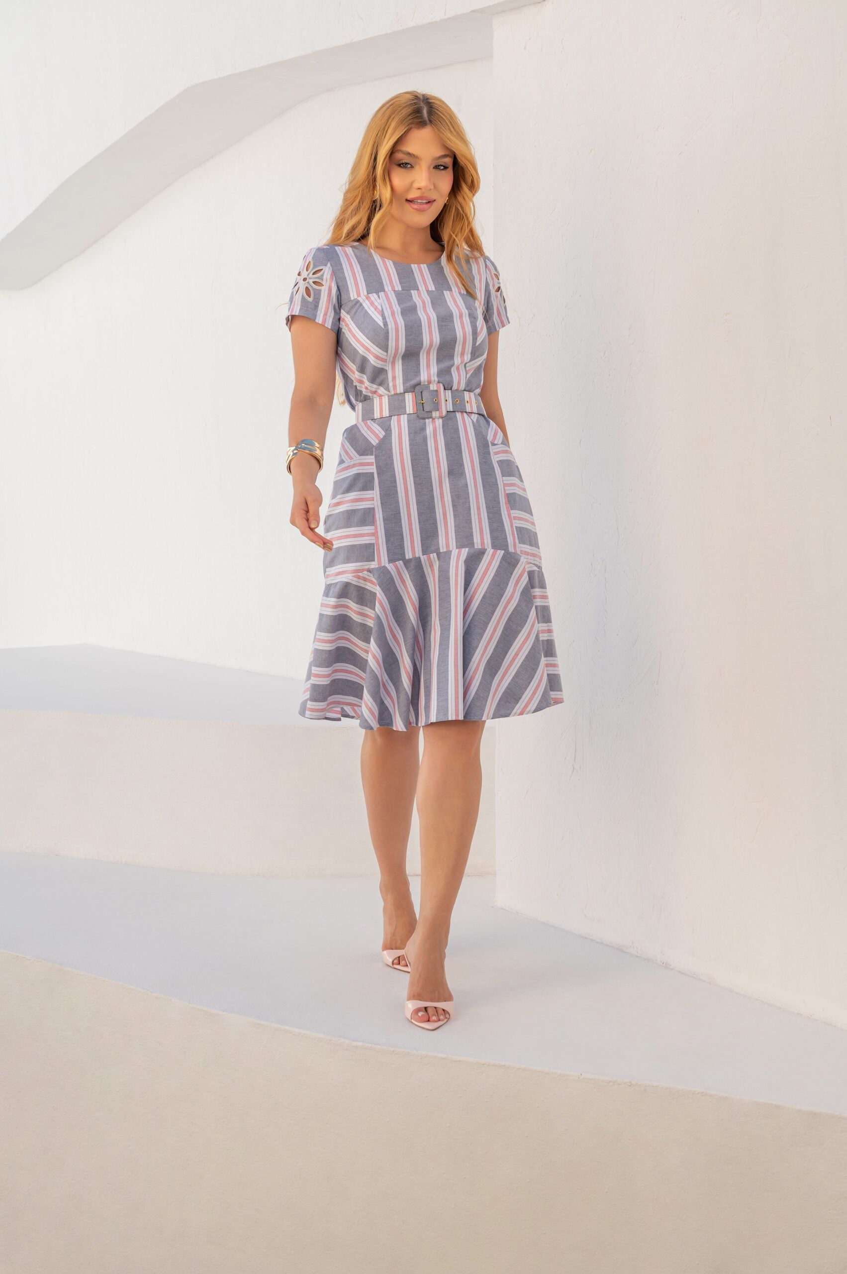 Trio Encantado - Compre 1 e leve 3 vestidos incríveis (+BRINDE ESPECIAL)